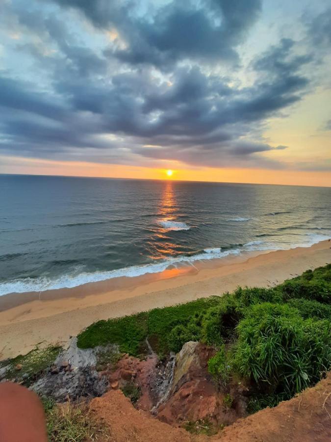 Pura Vida Varkala Hotel ภายนอก รูปภาพ