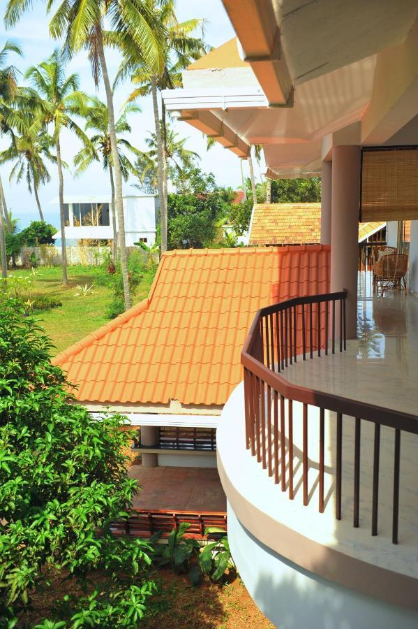 Pura Vida Varkala Hotel ภายนอก รูปภาพ